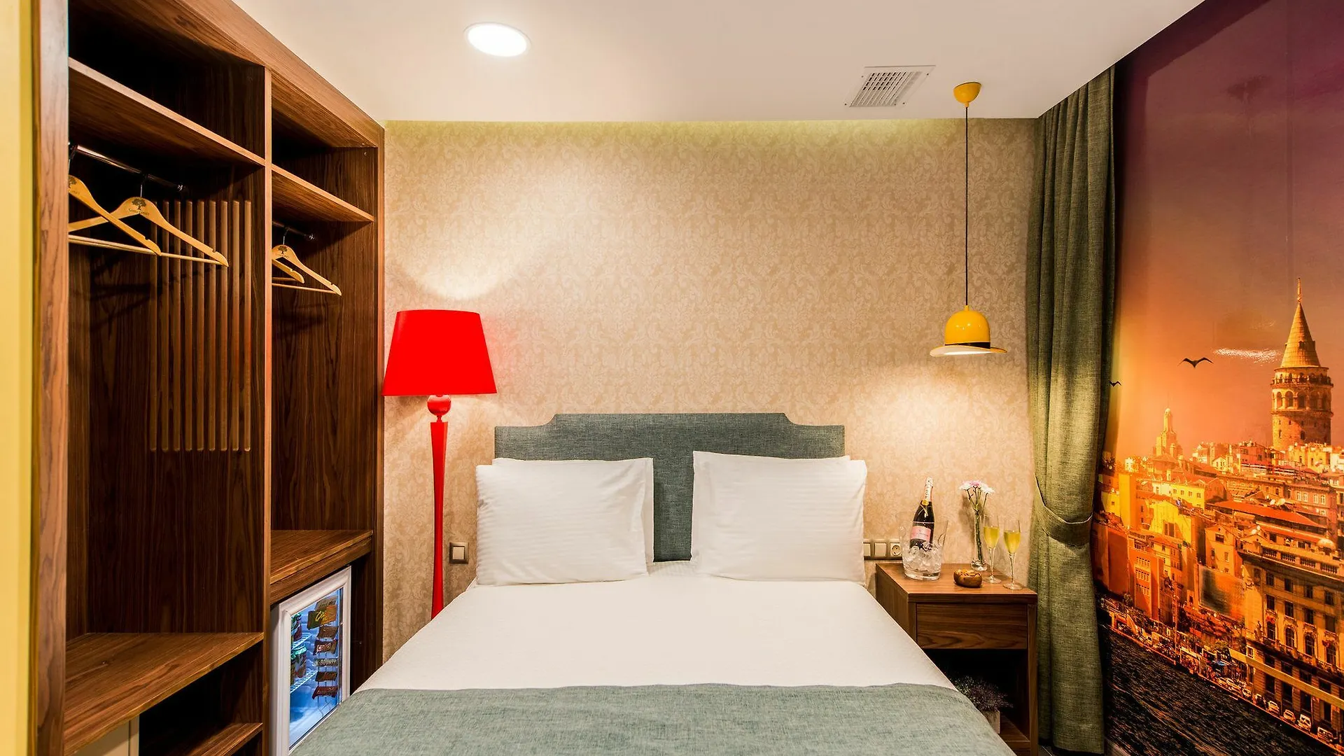 ***  Sometimes Hotel Taksim İstanbul Türkiye