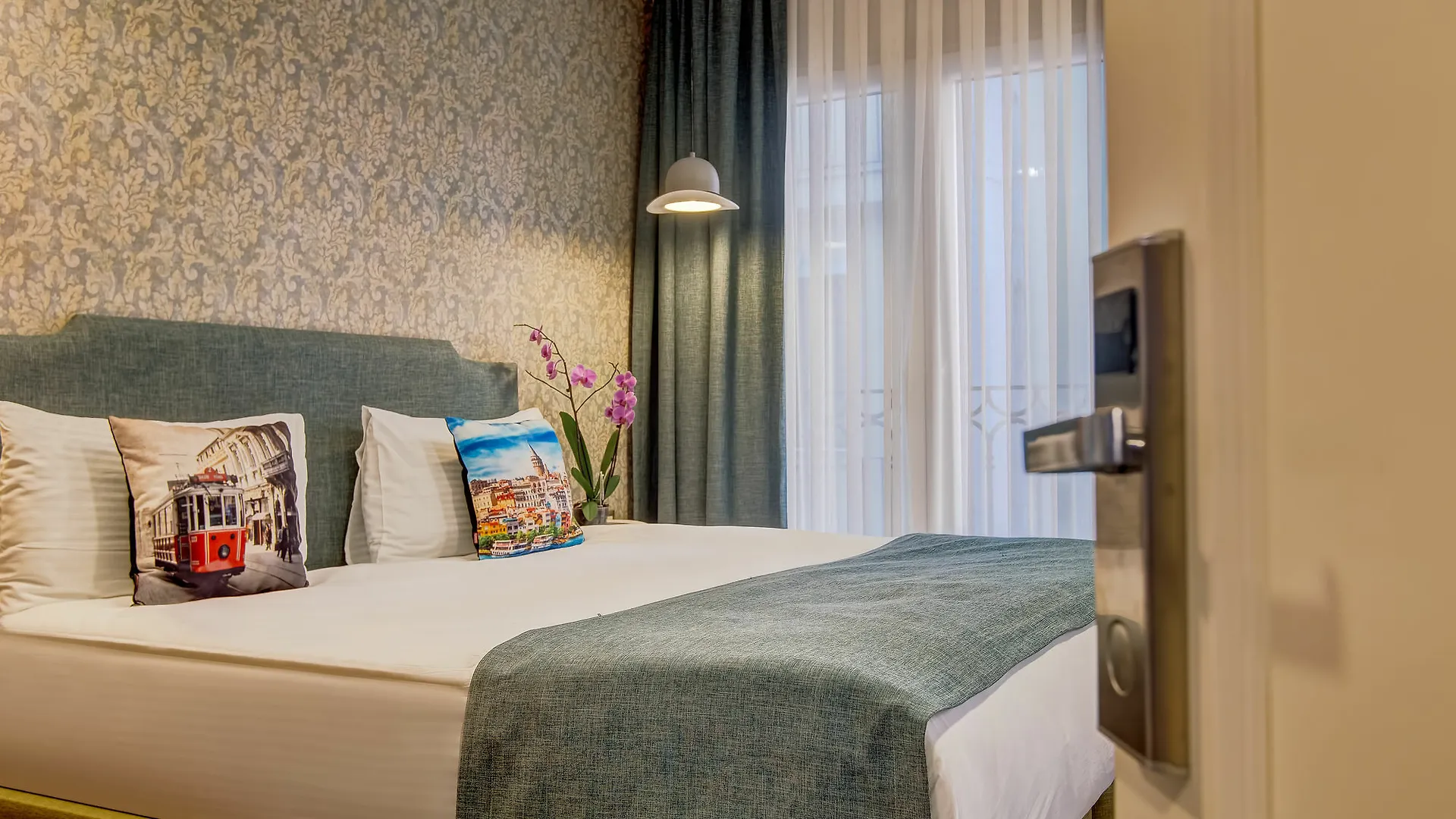 Sometimes Hotel Taksim İstanbul